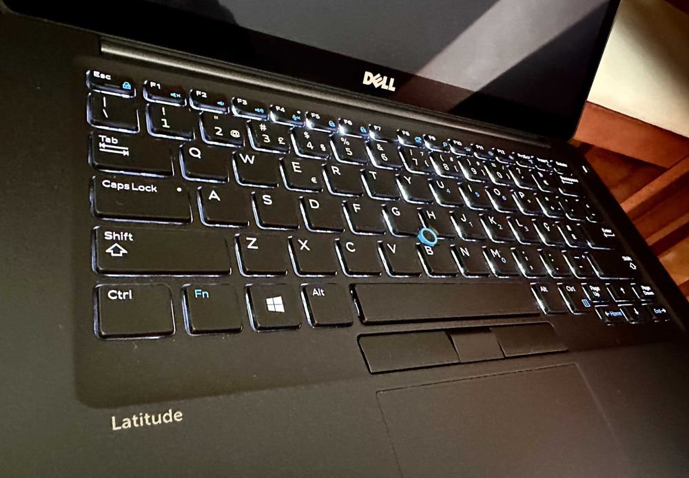 Dell Latitude 7480 14.1"FullHD Touchscreen/i5-7300/16GB Ram/M.2 SSD 256GB64284552730243121