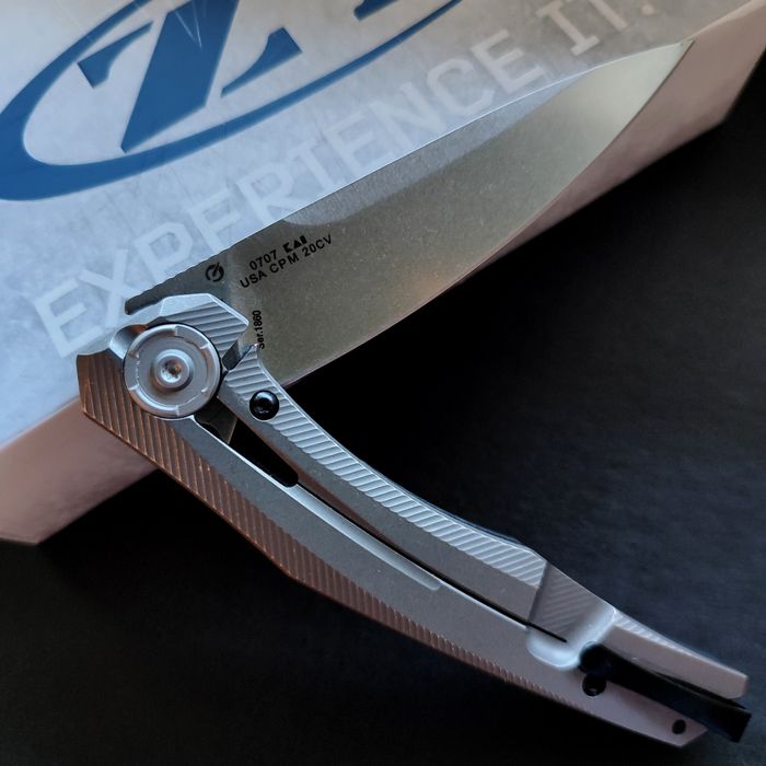 Нож Джентльмен Zero Tolerance 0707 CF Titanium