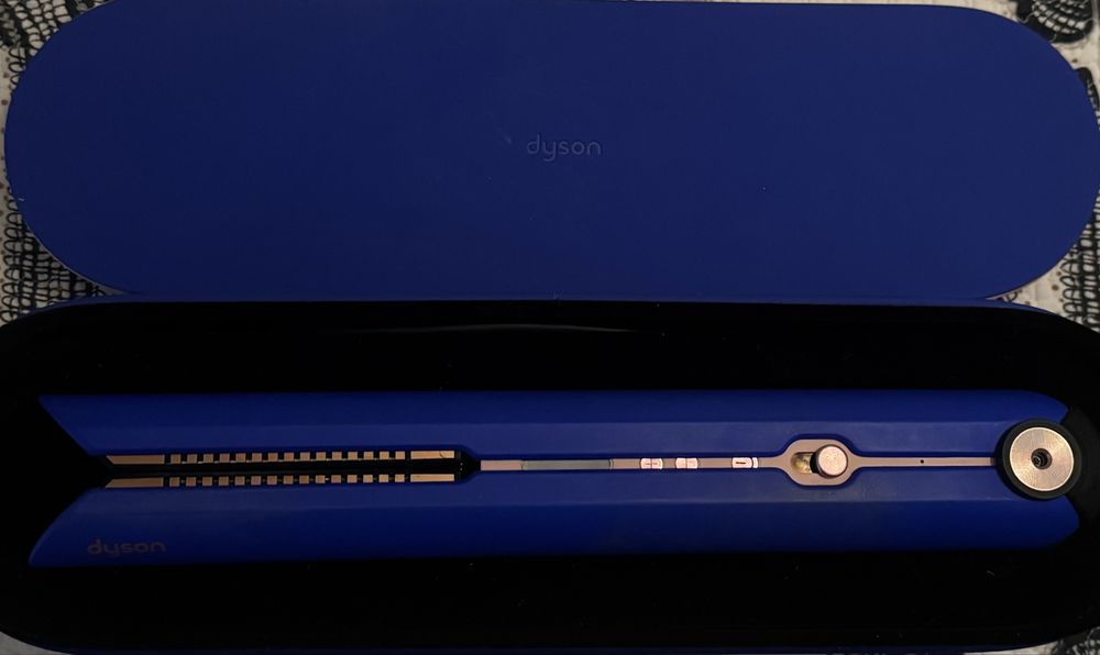 Alisador semi novo Dyson