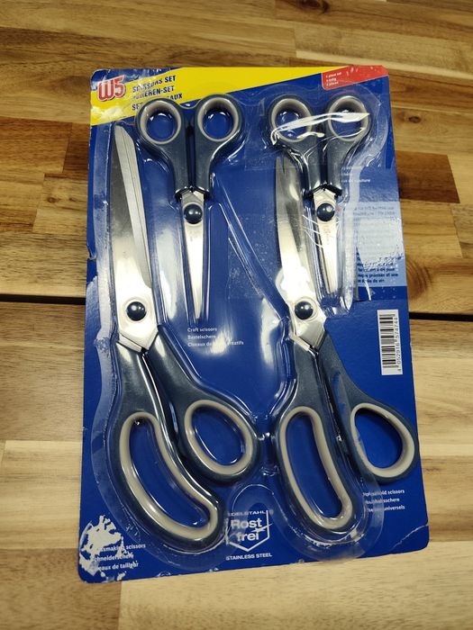 Set 4 tesouras novo