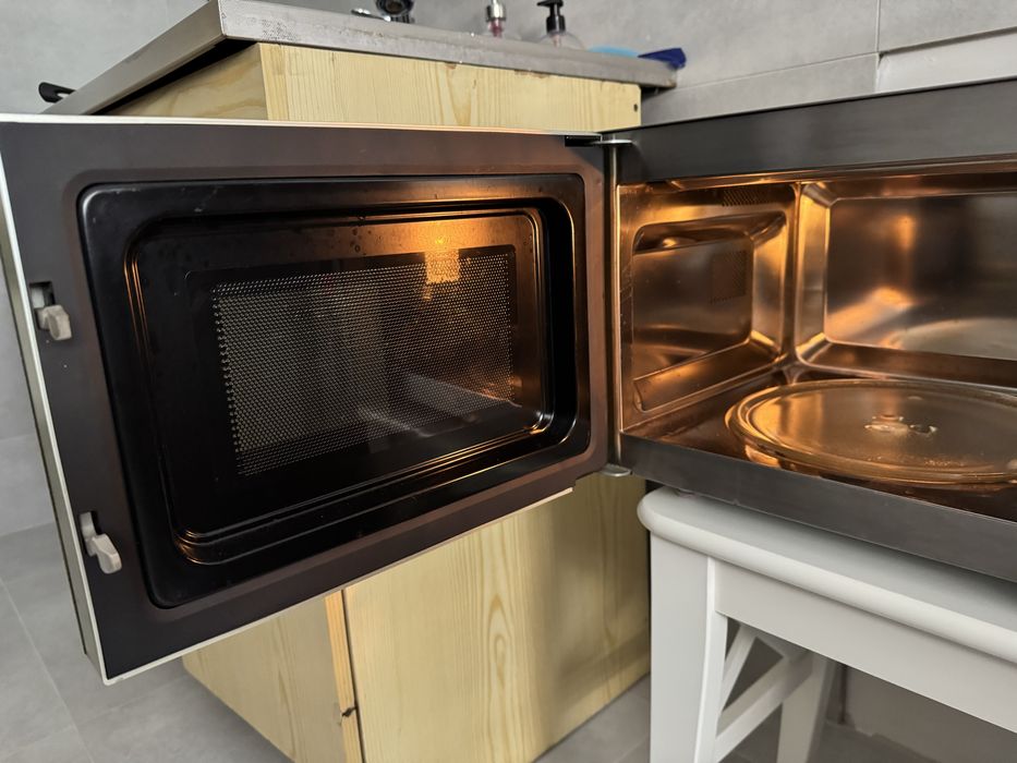 Kuchenka mikrofalowa Gorenje GMO 20DGE