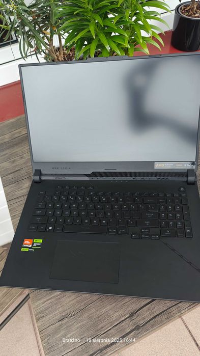 ASUS ROG Strix SCAR 17 R9 7945HX3D 240Hz 32GB 1000SSD RTX4080