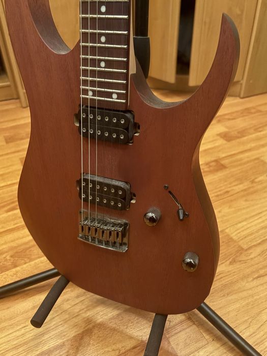 Продам Ibanez rg421