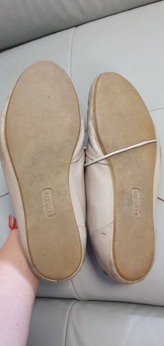Buty ze skóry Lacoste 39.5