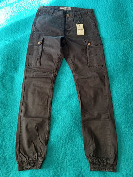 calças de homem "TIFFOSI" modelo tapered novas!