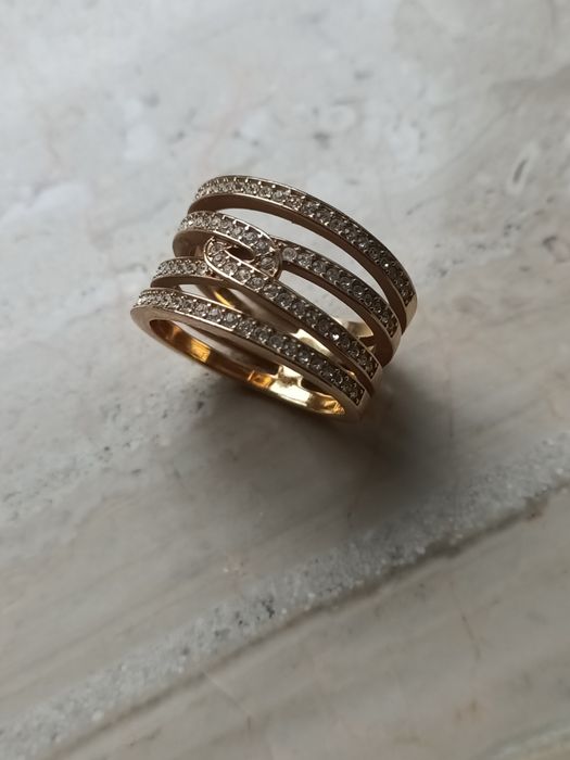 Pierścionek Swarovski z kamyczkami