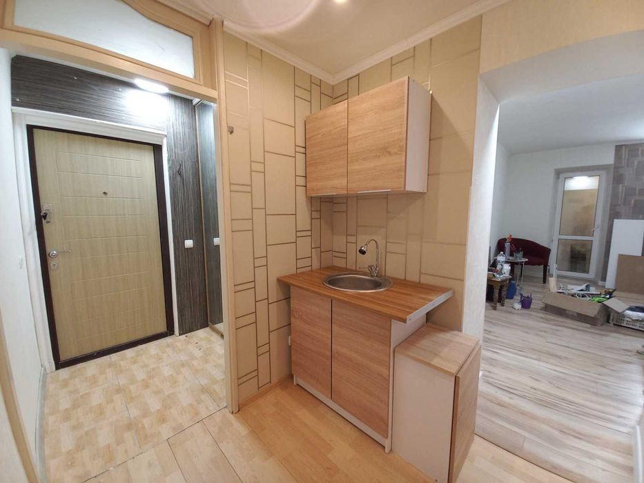 Здам в оренду 1к квартиру біля метро. Без комісії