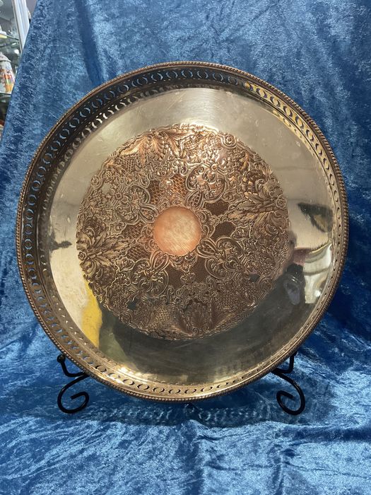 Bandeja linda casquinha inglesa com 31 cm. Mais anúncios abaixo