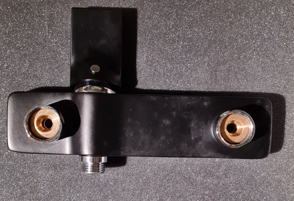 Torneira duche LINE42 preta SANINDUSA