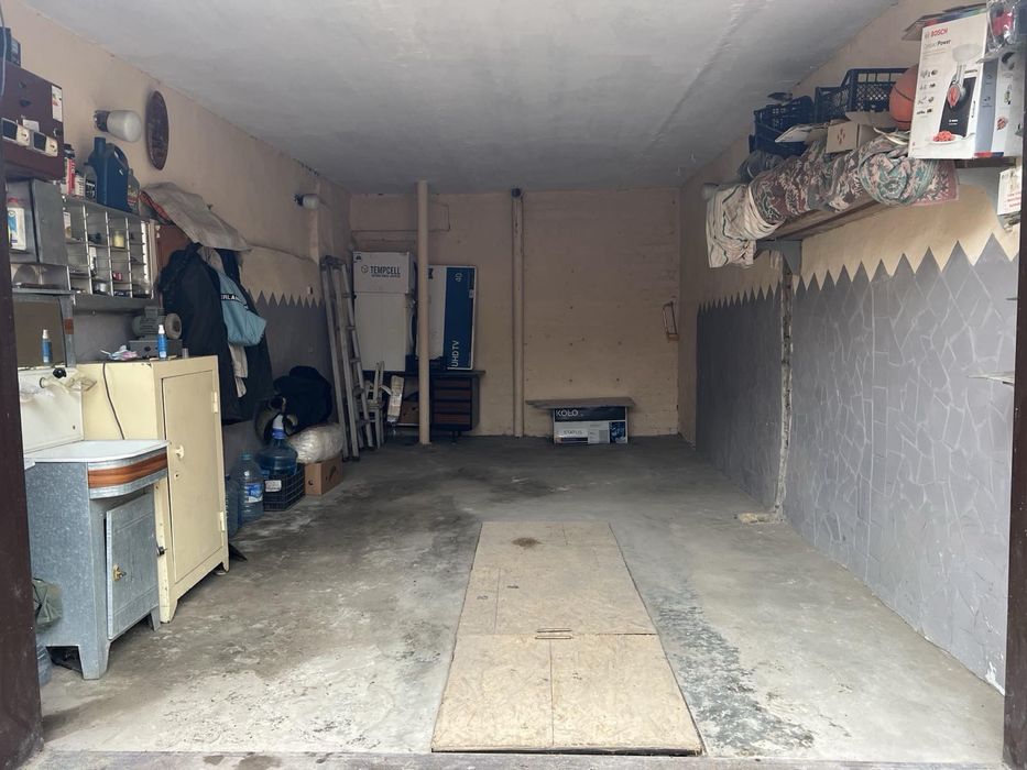 Продам капітальний гараж 25 кв.м. з підвалом на 2 кімнати ГК  ЯКОРЬ м. Індустріальна