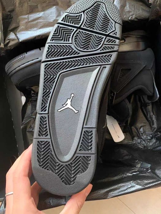 AJ4_Retro_Black_Cat 38
