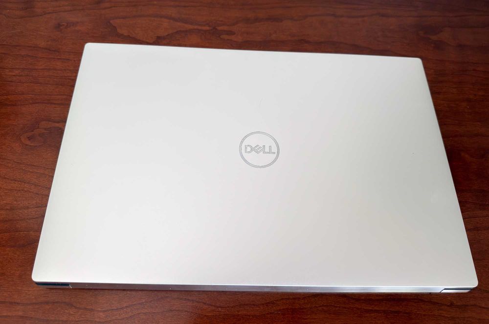 Dell XPS 15-9500|15.6" 4K Tactil|i9-10885H|32Gb Ram|Ssd 1TB|GTX1650 Ti