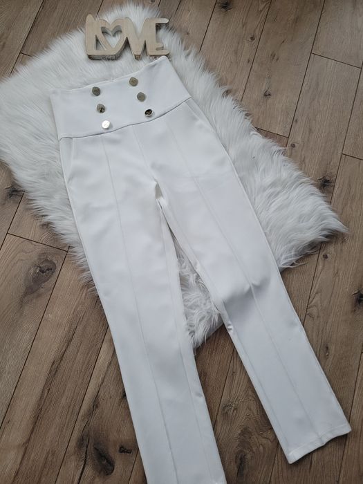 Eleganckie białe spodnie garniturowe Lady Drama
