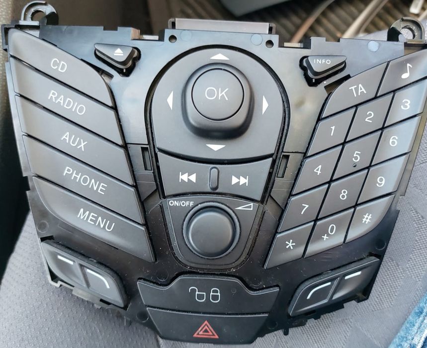 Comando radio, multifunções Ford Fiesta