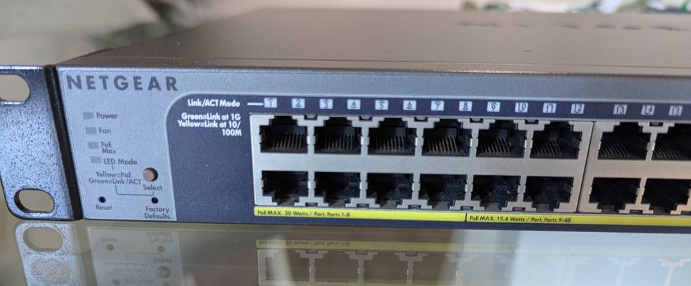 Switch Netgear 48 Portas PoE 4 SFP GS752TP