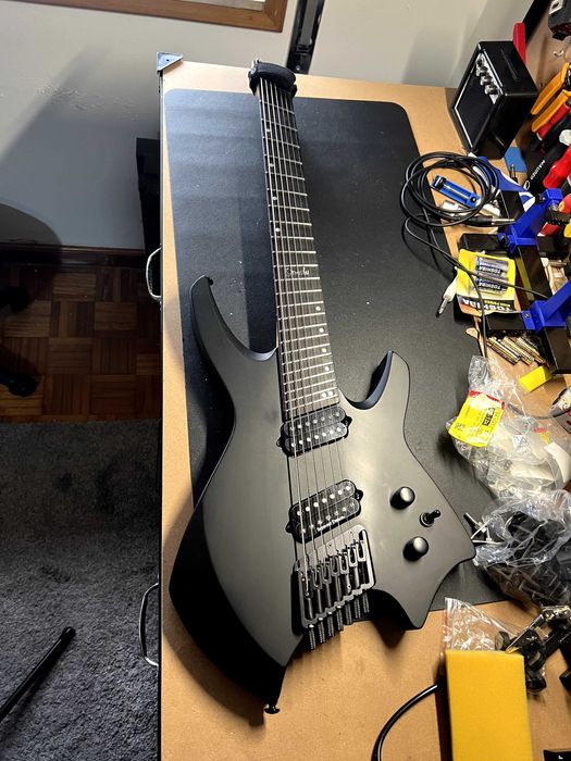 Guitarra 7 cordas multiscale Ormsby