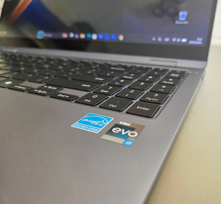 Samsung Galaxy Book 4 360 (15.6',16GB,Core7,512 SSD)