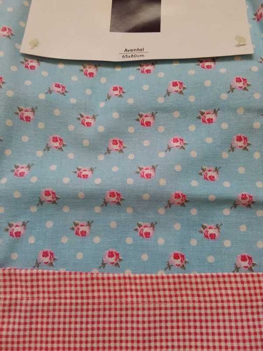 Apron and Bread Basket Set64740601799170123