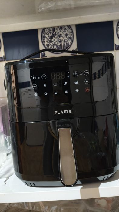 Airfryer 7,5 litros  Nova