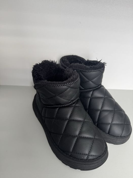 37 розмір уги чорні