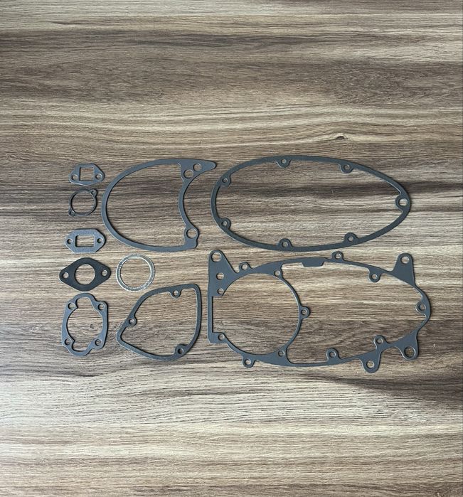 NOWE POLSKIE uszczelki silnika JAWA 50 jawka OGAR 200 romet KRYNGIELIT