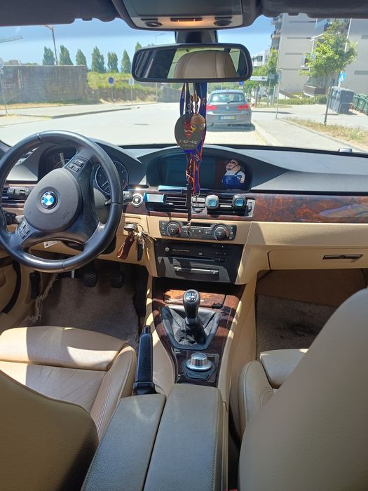 BMW 320d Touring E91 LCI 177cv | Manual | Pele | Jantes 18" | 226.245 km