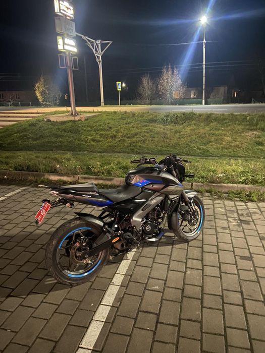 Bajaj Pulsar ns 200
