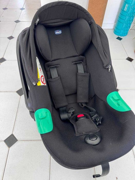 cadeira auto para bebé 0+ Chicco
