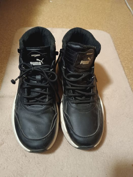 Продам зимові кросівки пума
