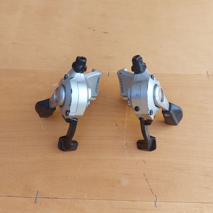 Manetki Shimano Deore XT SL-M750 3x9