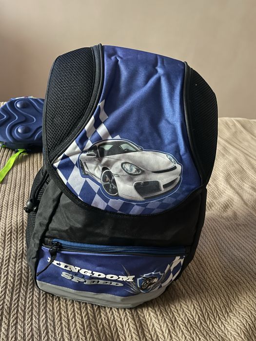 Рюкзак в школу для хлопчиків