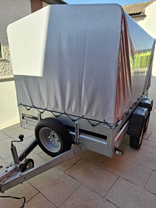 reboque martz de mercadorias estado como novo.