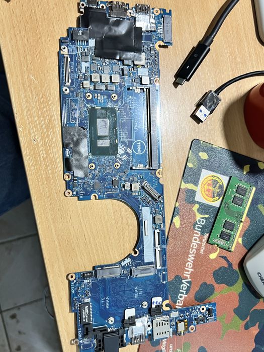 Материнская плата Dell Latitude 7390 / 7290 / DAZ20 LA-F311P / i5-8350U / рабочая