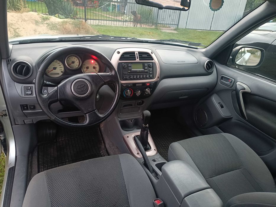 Toyota RAV4 2.0 b+g
