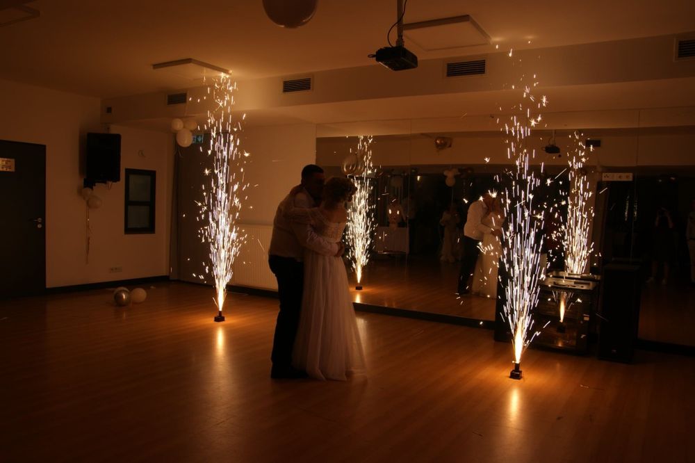 DJ RAMZEX profesjonalna oprawa muzyczna + efekty specjalne