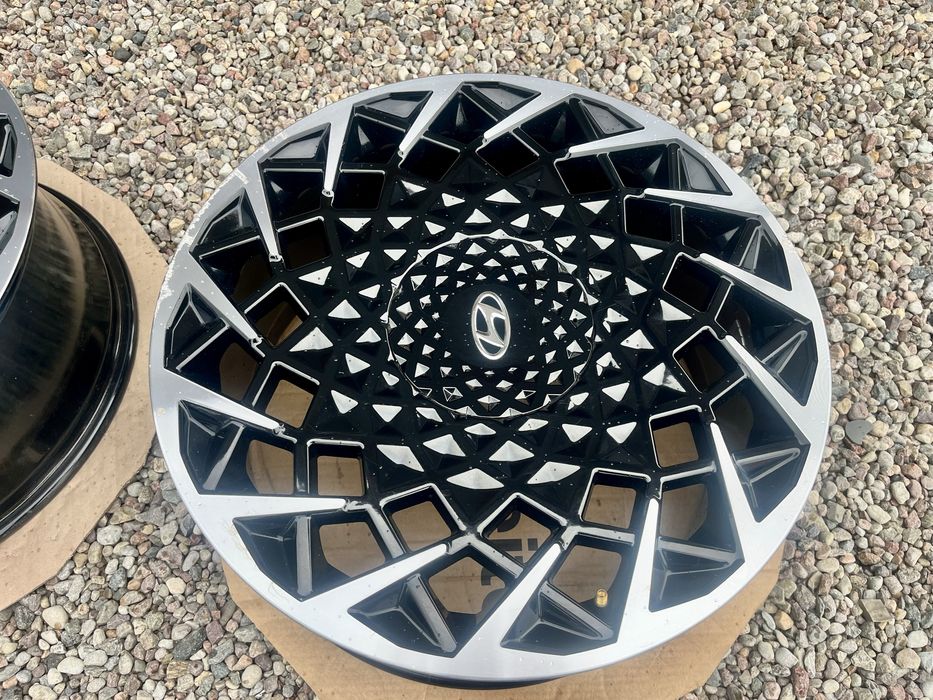 Felgi aluminiowe hyundai ionoq tucson santa fe 20”