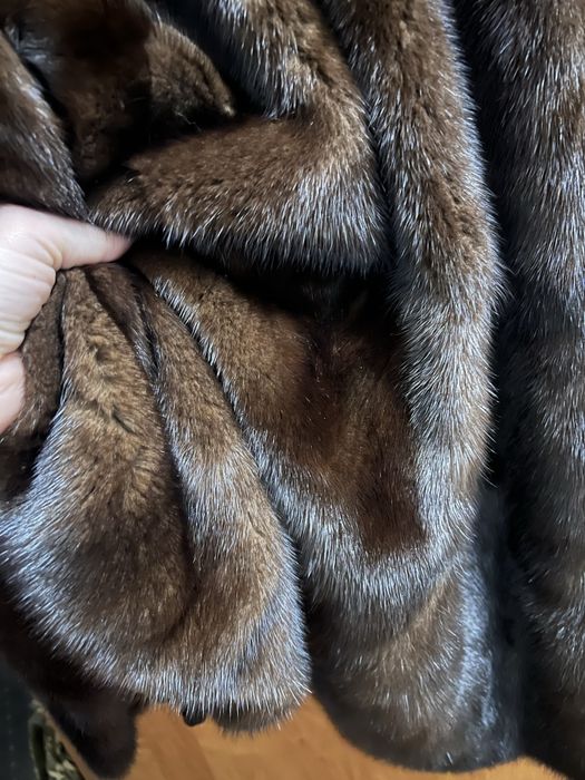 Шикарна Італія ,шубка - манто , колекціна норочка , XXL довжина 105 см