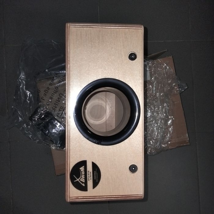 Cajon portátil de madeira maciça