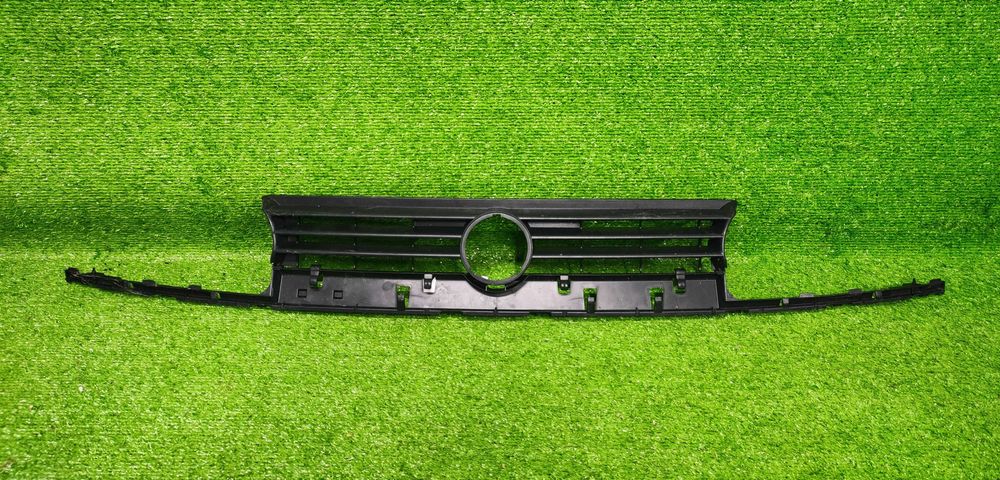 Atrapa Gril Grill Listwa Volkswagen Golf 3 III 1991- OE VW