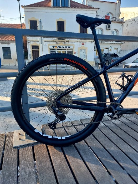 Ktm Myroon  carbono