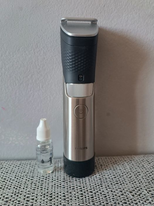 Тример для бороди та вусів Philips BT9000 Prestige BT9810/15