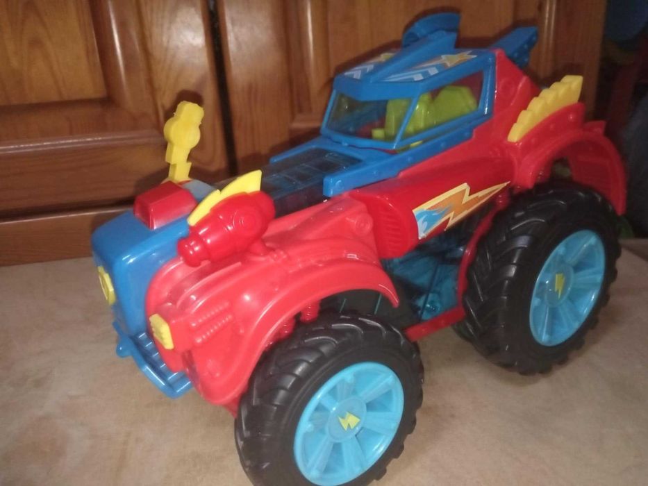 Magic Box SuperZings S Hero Truck Monster Roller