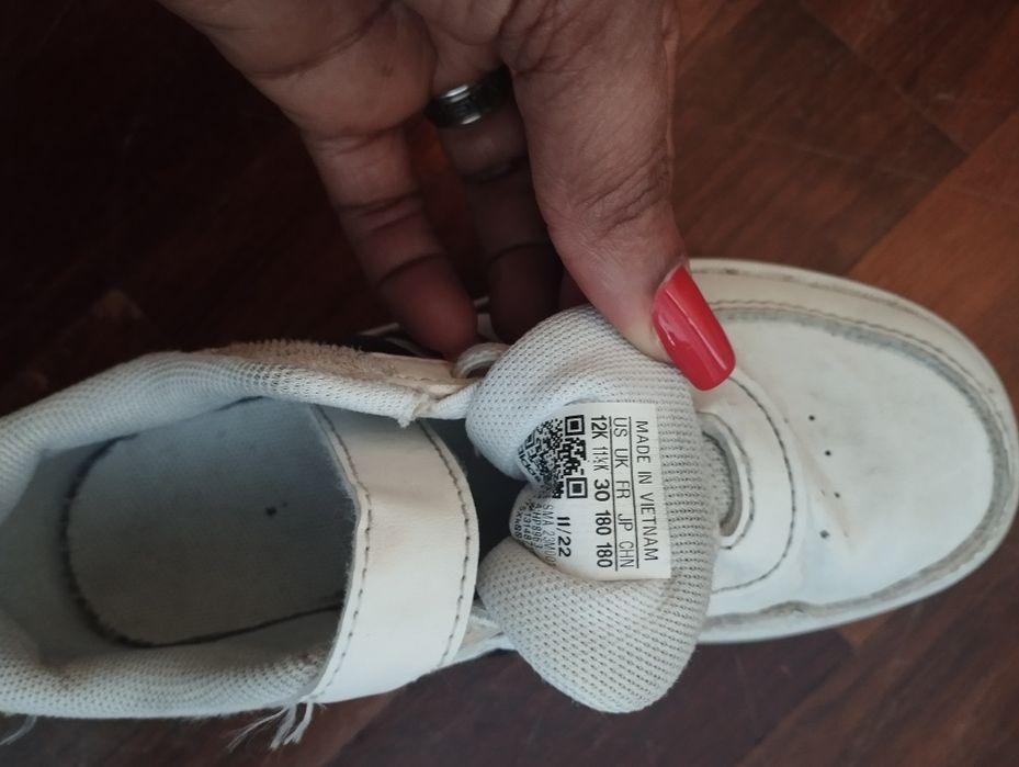 Tênis adidas número 30