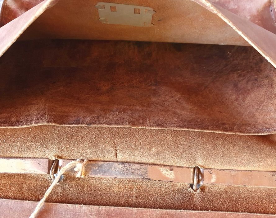 D.R.G.M. / DRGM - Pasta / Briefcase / Mala em pele antiga - England