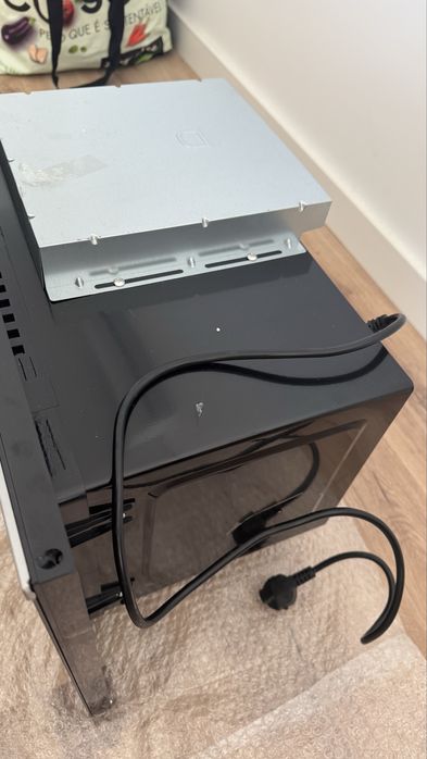 Micro-ondas Encastre ELECTROLUX 20L NOVO