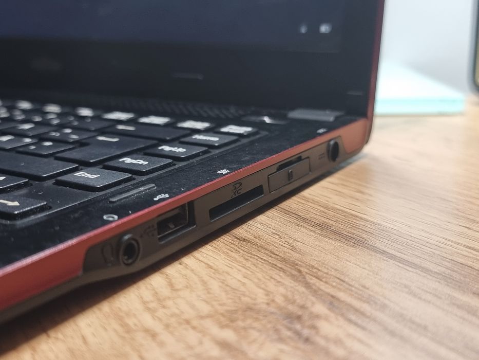 Ультрабук Fujitsu LifeBook U554/UB