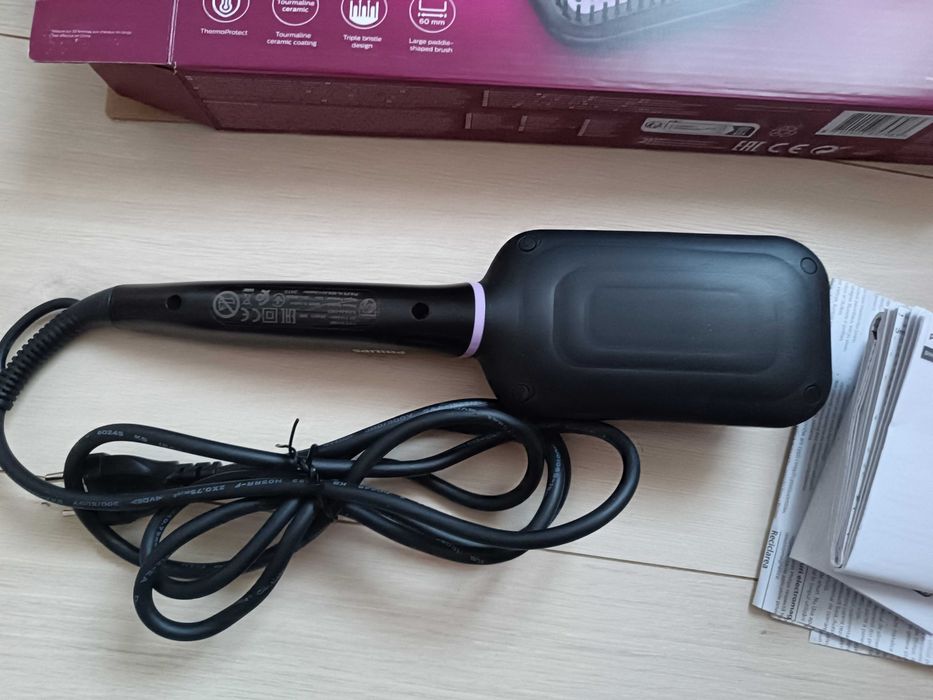 Szczotka prostująca Philips Stylecare Essential BHH880/00 jonizująca
