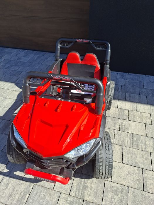 Auto 4x4 na akumulator