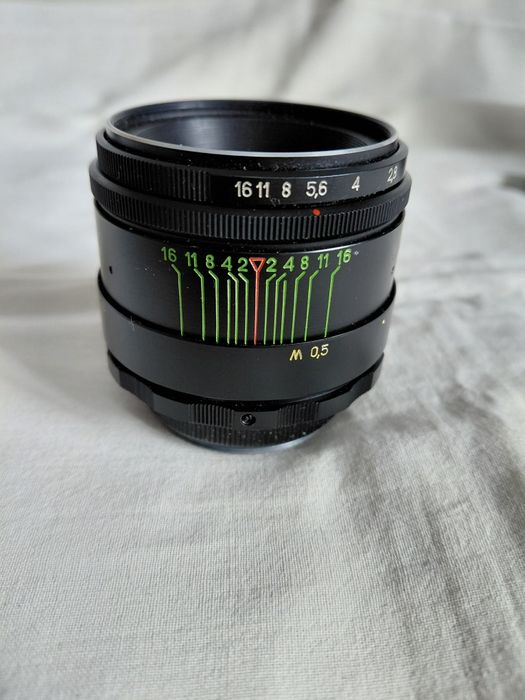 Фотоапарат Зенит-Е, об'єктив Гелиос 44-2.