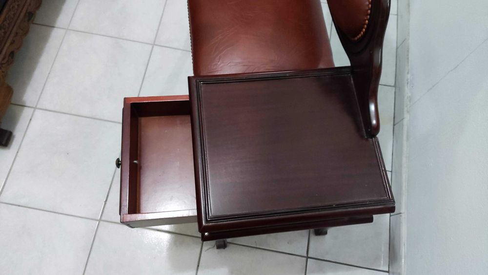 Banco de Telefone com Gaveta